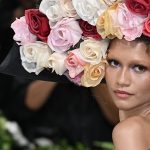 Met Gala 2024: креативные образы в маникюре и прическах