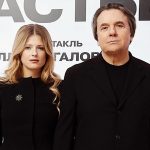 На премьере спектакля «Щастье!» Алла Сигалова встретила звезд.