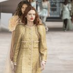 Chanel показала новую коллекцию Haute Couture в Париже.