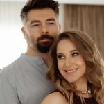 Чумаков не приносил извинений за слова об супруге.