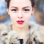 Замаскированные лица: как ИИ меняет портреты россиянок