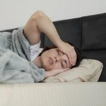 Врач Бузунов о лечении бессонницы: лучшее средство