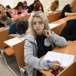 Психолог рассказала о методах сдачей экзаменов без волнения.