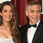 Лучшие образы на премии Tony Awards 2025: Джордж и Амаль Клуни, Николь Шерзингер, Сара Полсон и другие.