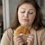 Как гормоны регулируют наше желание есть.