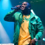 Рэпер Akon пожелал посетить баню по-черному в Сочи.