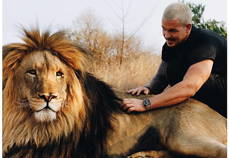 NORQAIN и Дин Шнайдер выпустили ограниченную серию часов Wild One Hakuna Mipaka.