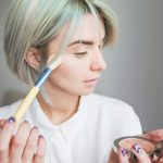 Как избежать макияжа, добавляющего возраст: 9 распространенных ошибок