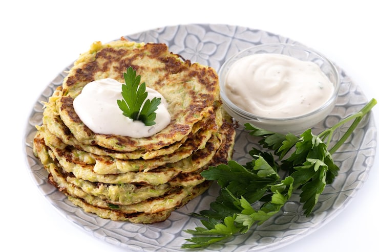 Вкусные кабачковые оладьи: простой рецепт приготовления