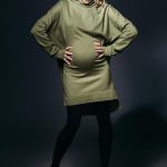 Стильная одежда для будущих мам: осенне-зимний обзор