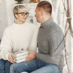 Дакота Джонсон и Крис Мартин больше не вместе после восьми лет романа.