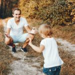 Как воспитать счастливого ребенка: советы отцов