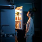 Как хранение косметики в холодильнике влияет на ее свойства?