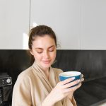 Чай или кофе: что выбрать для бодрого утра?