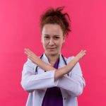 Врач о риске рака груди: что говорят размер и форма?