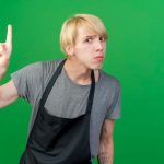 Прежде чем стричь волосы коротко, обратите внимание на форму лица.