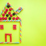 Вторая жизнь конфет: как сделать из коробок полезный органайзер для дома