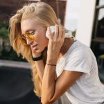Как подобрать солнцезащитные очки: советы от Виктории Бекхэм