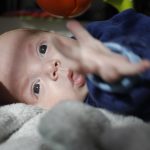 Как кесарево сечение может повлиять на развитие младенца?