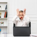 «Работа вместо семьи: признание матери»