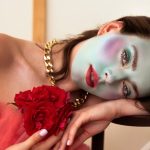 Габриетте исполняется 28: вдохновляемся образами в стиле succubus chic
