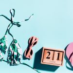 Летние тренды: рыбацкая обувь, необычные часы и другие смелые решения
