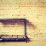 Как использовать старые автомобильные диски для создания интерьера в индустриальном стиле