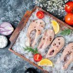 Секрет идеальной скумбрией: как засолить рыбу, вкуснее красной