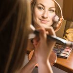 Как сделать загар более выразительным с помощью макияжа?