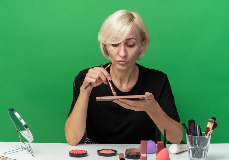 Как упростить макияж: 7 секретов из прошлых лет