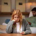 Как помочь родителям, когда плачет ребенок