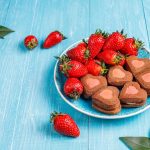 Клубника в шоколаде: гармония вкуса и настроения