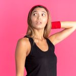 Как избавиться от впалых подмышек: советы тренера