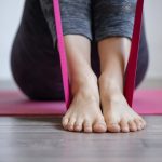 Как избавиться от натоптышей на стопе: действенные упражнения