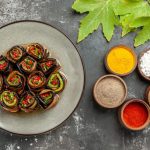 Как приготовить рулетики из баклажанов с грецкими орехами и чесноком