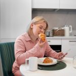 Какие продукты разрешены перед сном, чтобы не набрать вес