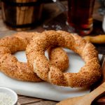 Знаменитый турецкий бублик с кунжутом: вкус Стамбула