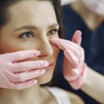 Как убрать синяки под глазами: эффективные методы