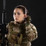 Оружие в руках женщин: как меняется культура безопасности