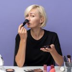 Макияж после сорока: как подчеркнуть красоту зрелой кожи