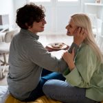 Как внести новизну в отношения: советы Беллы Потемкиной