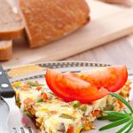 Мясной пирог из фарша, кефира и картофеля раскупают моментально