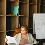 Выгорание старших сотрудников стало проблемой для российской экономики, считает психолог Рубштейн.