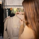 Как избежать неудачной покупки в примерочной: 4 полезных совета