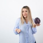 Когда необходимо срочно вызывать скорую: признаки тромба в мозге
