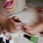 Как аккуратно удалить гель-лак в домашних условиях?