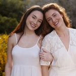 В Казахстане братья-близнецы сыграли свадьбу с сестрами-близняшками.