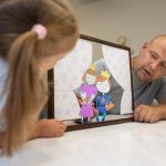 Как безопасно делиться фотографиями ребенка в социальных сетях: советы экспертов