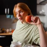 Как распознать расстройство пищевого поведения: признаки и риски