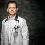 Актер Сергей Гилёв в драматическом сериале «Хирург»